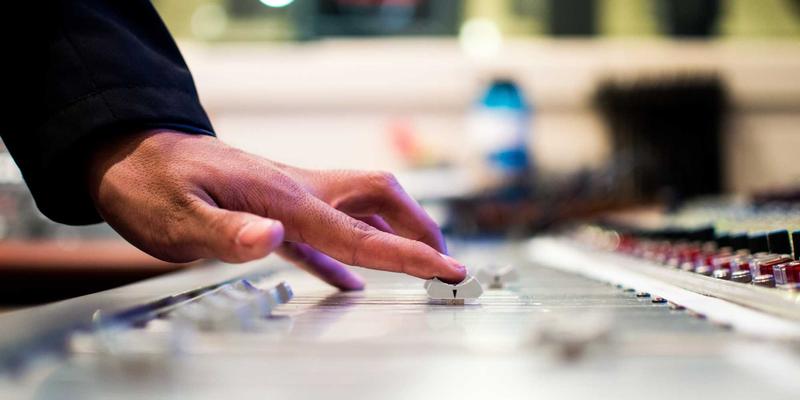 浩海机械17：引领重型设备创新，打造起重机行业新标杆