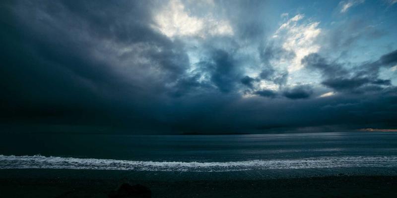 浩海机械教程：工业设备销售全攻略，起重机与重型设备选购指南