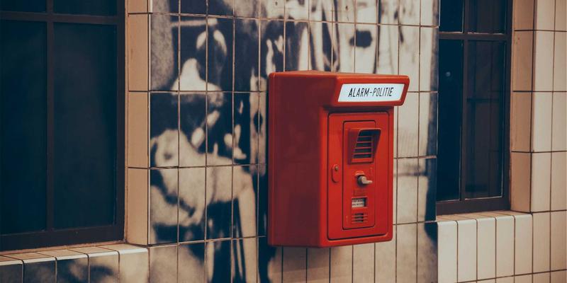 电动化浪潮下的重型设备变革：从叉车到挖掘机租赁的市场前景与技术攻坚